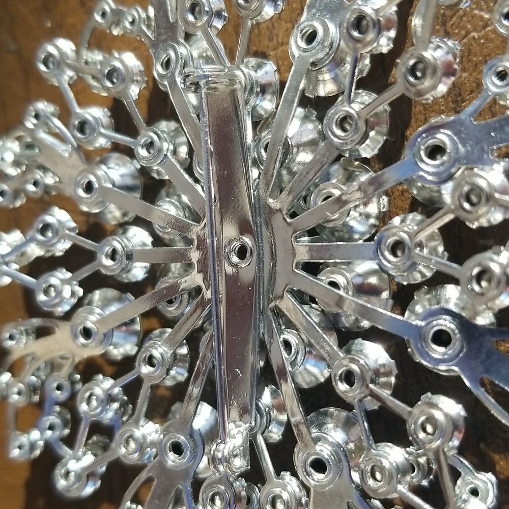 Vintage Large Rhinestone Snowflake Brooch - Picture 9 of 9